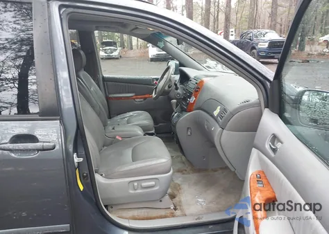 2008 Toyota Sienna Xle z USA, uszkodzony, nr VIN 5TDZK22C48S214227